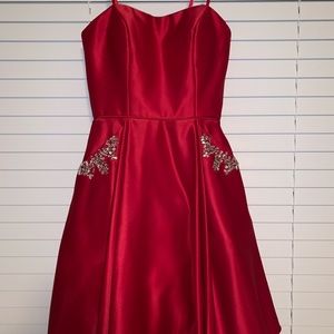 PARTY DRESS 🟢PRICE DROP🟢